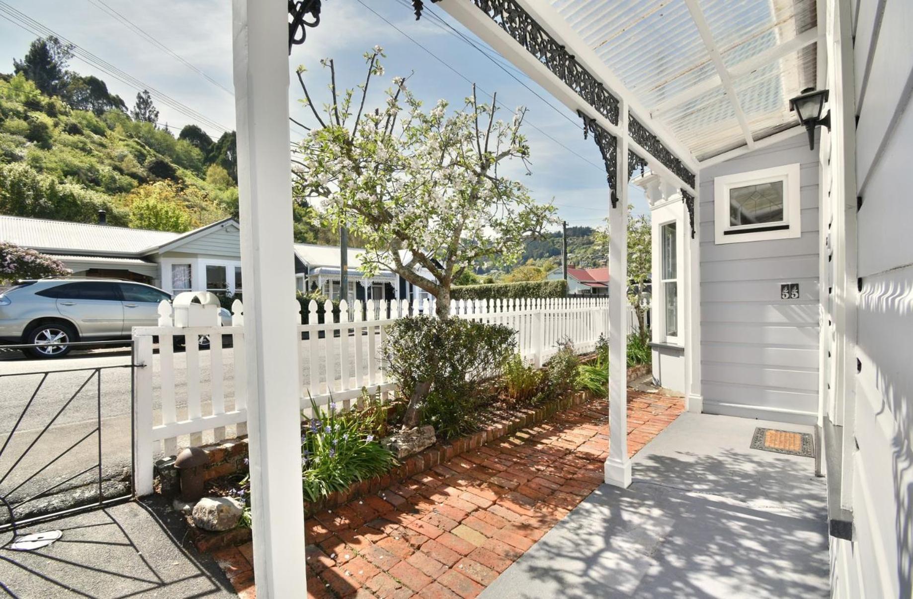 In Dunedin'S Heart, Full House, Full Sun, Full Chill, Why Stay At A Hotel When You Can Afford An Entire House エクステリア 写真